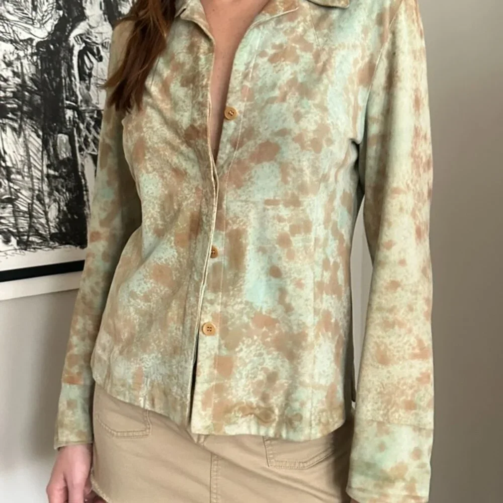 VINTAGE ITALIAN SUEDE LONG SLEEVE BUTTON UP - Picture 1 of 9